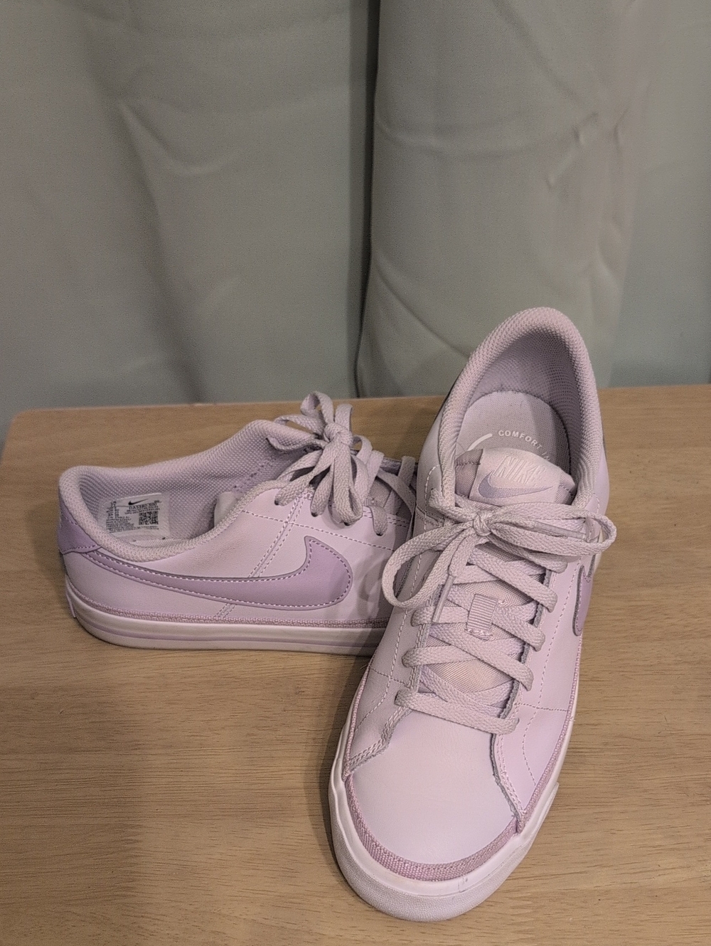Nike Women’s Pastel Lavender Low-Top Sneakers